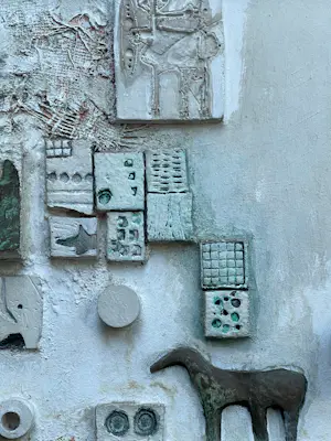 Theo Boons - compositie in reliëf kopen? Bied vanaf 100!