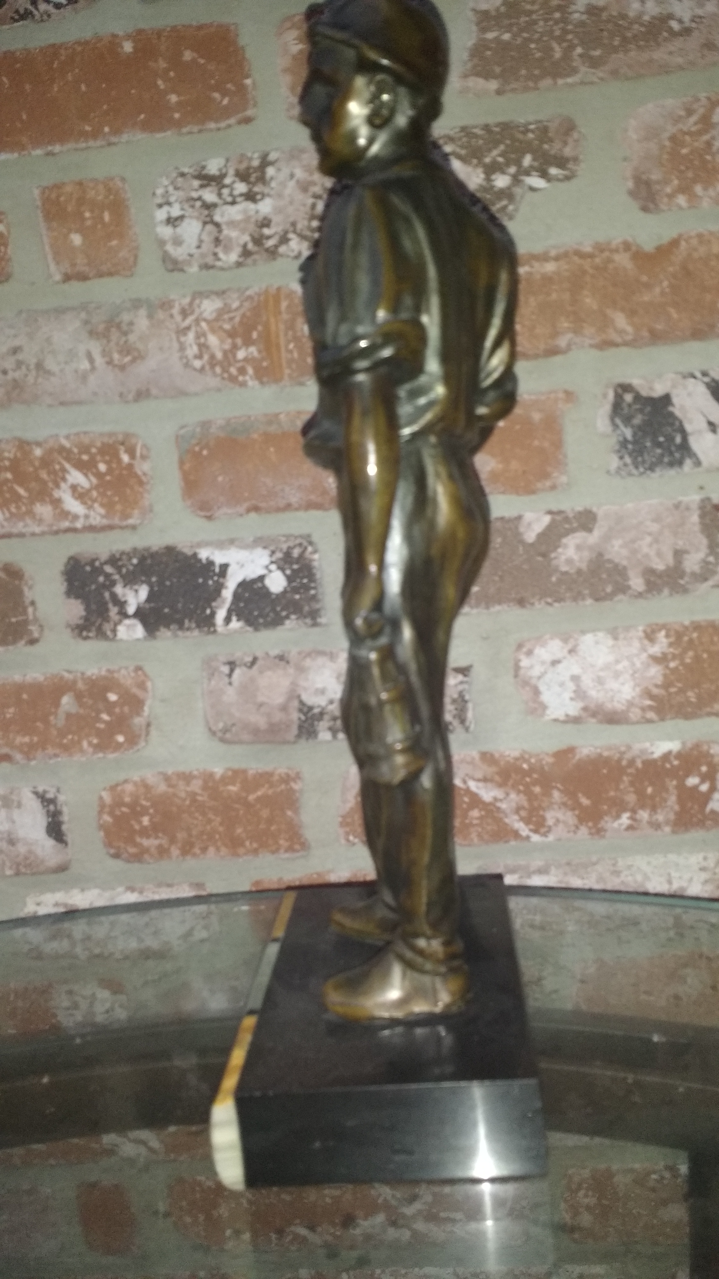 Niet of onleesbaar gesigneerd - Mijnwerker met pikhouweel kopen? Bied vanaf 1!