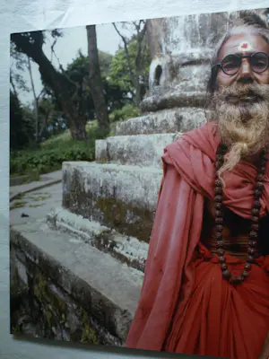 Henk Schiffmacher - Grote gesigneerde foto op dibond “Man met Baard” + gesigneerd fotoboek kopen? Bied vanaf 150!