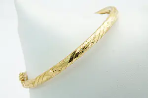 82 - Markante, gefacetteerd afgewerkte 18Krt geel gouden armband kopen? Bied vanaf 360!