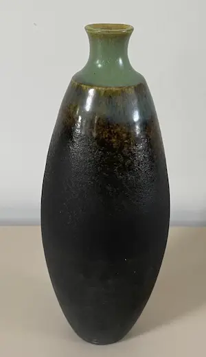 Niet of onleesbaar gesigneerd - Keramiekatelier Feniks Schoorl - Vaasje kopen? Bied vanaf 1!