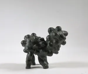 Christien Rijnsdorp - Twee dierfiguren van kunsthars, Lips & Bobbels kopen? Bied vanaf 1!