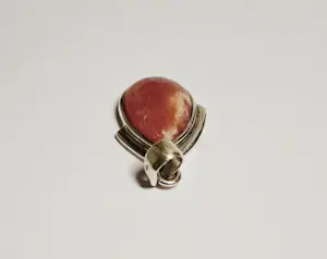 Nieuwe zilveren hanger met red stone Jaspis kopen? Bied vanaf 55!