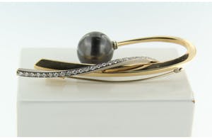 18K Goud - Chris Soomers - Broche met diamant en parel kopen? Bied vanaf 1300!