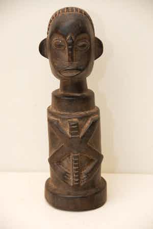 Dogon - 170501 - Tribal used African Rare Tikar figure - Cameroon. verkocht voor € 25!