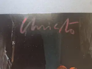 Christo - Walls of Oil Barrels-Iron Curtain, Paris, 1962 kopen? Bied vanaf 250!