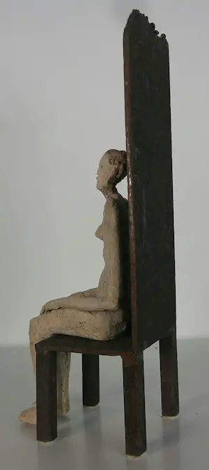 Ida De Roy - Keramiek, Figuur op zetel kopen? Bied vanaf 125!