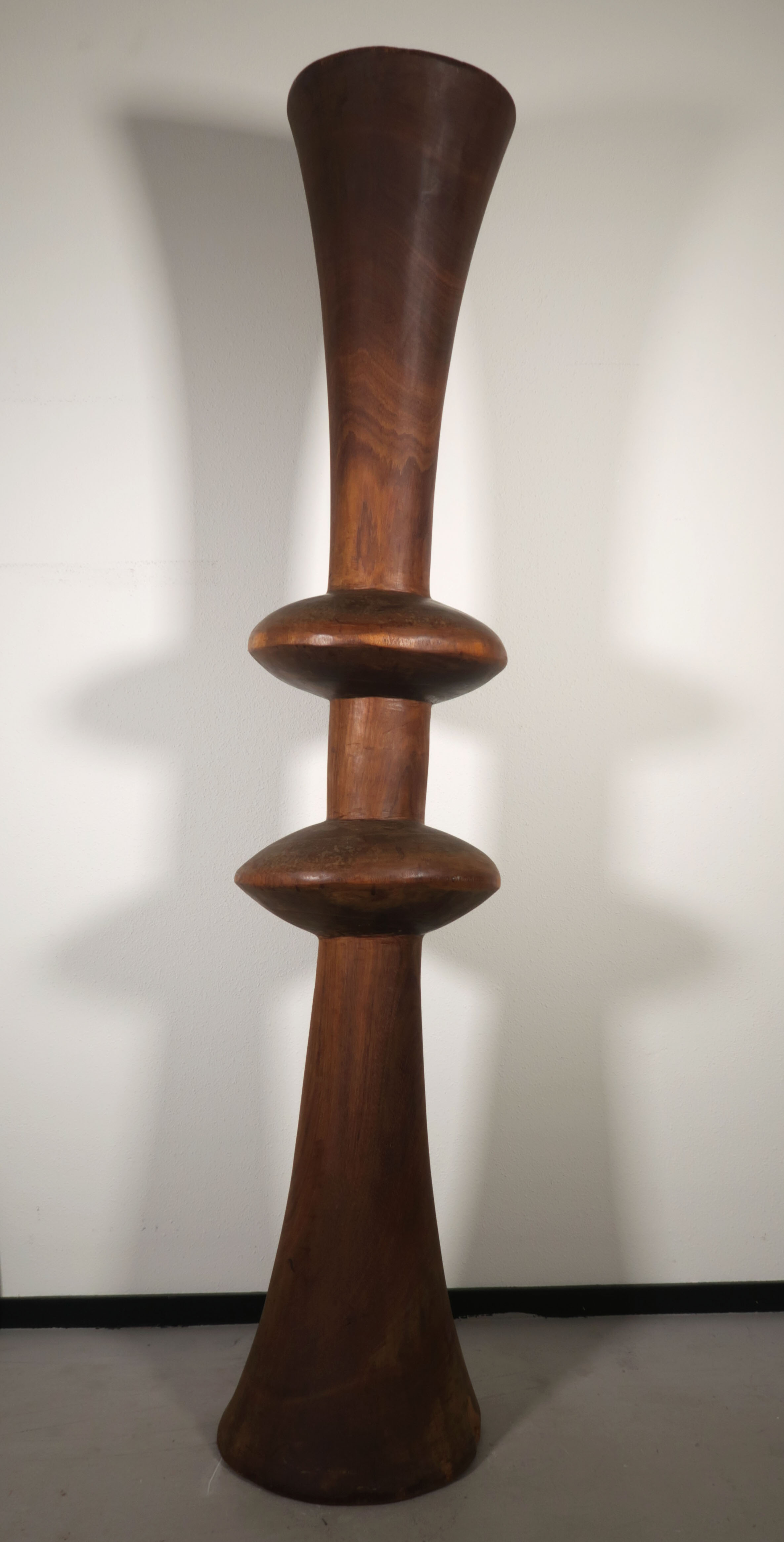 Botty Sanches - Bokassahout, Zuil (Zeer groot) verkocht voor € 470!