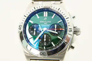 Breitling - Chronomat B01 42 "Bentley green" - met papieren verkocht voor € 3800!