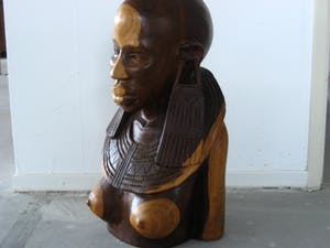 Niet of onleesbaar gesigneerd - Buste Massai-vrouw. kopen? Bied vanaf 10!