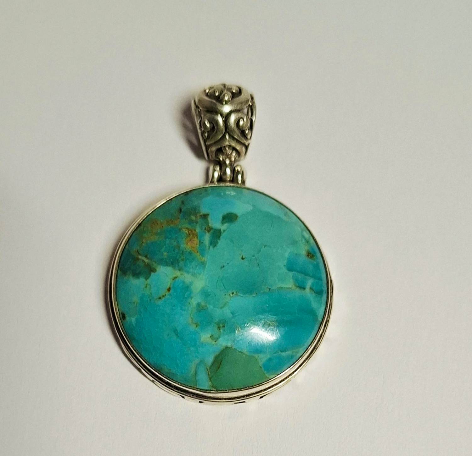Nieuwe  sierlijk bewerkte hanger Zilver met Natuurlijke Turkoois Edelsteen kopen? Bied vanaf 75!