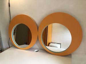 Niet of onleesbaar gesigneerd - 2 vintage Ikea spiegels, randen van foam kopen? Bied vanaf 1!