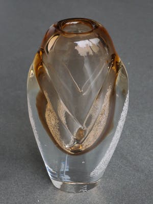 Jan Beranek - Vaas met ingesloten luchtbellen kopen? Bied vanaf 1!