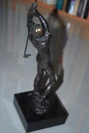 Brons (Onbekend) - Golfer - gesigneerd bronzen beeld (1.8 kg) kopen? Bied vanaf 90!