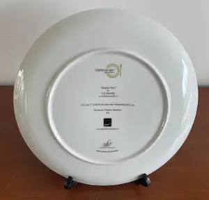 Lily Marneffe - Twee kunstporseleinen borden "Mondiali & Blanche Fleur" kopen? Bied vanaf 50!