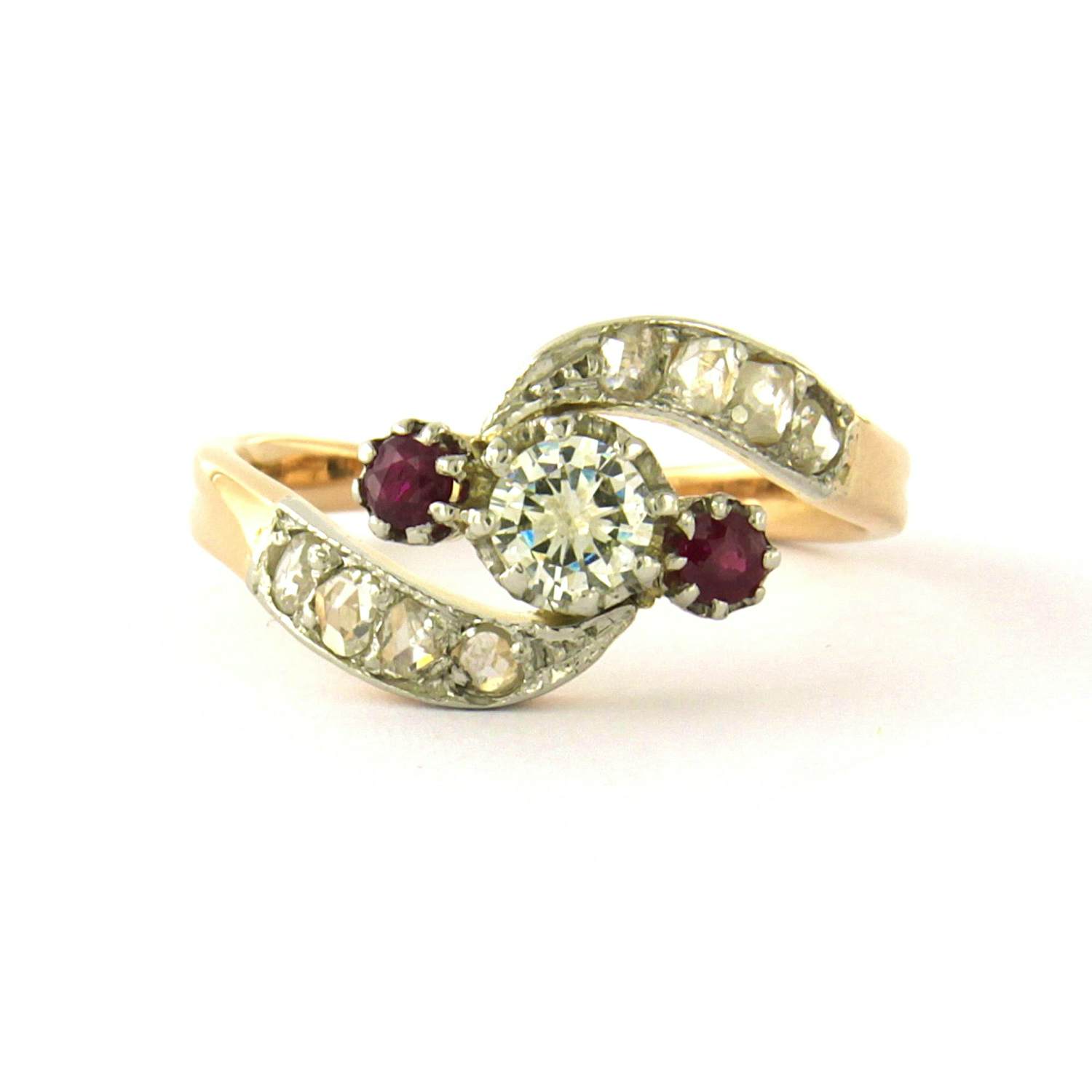 18k gouden ring met robijn, briljant en roos geslepen diamant tot. 0.30ct kopen? Bied vanaf 410!