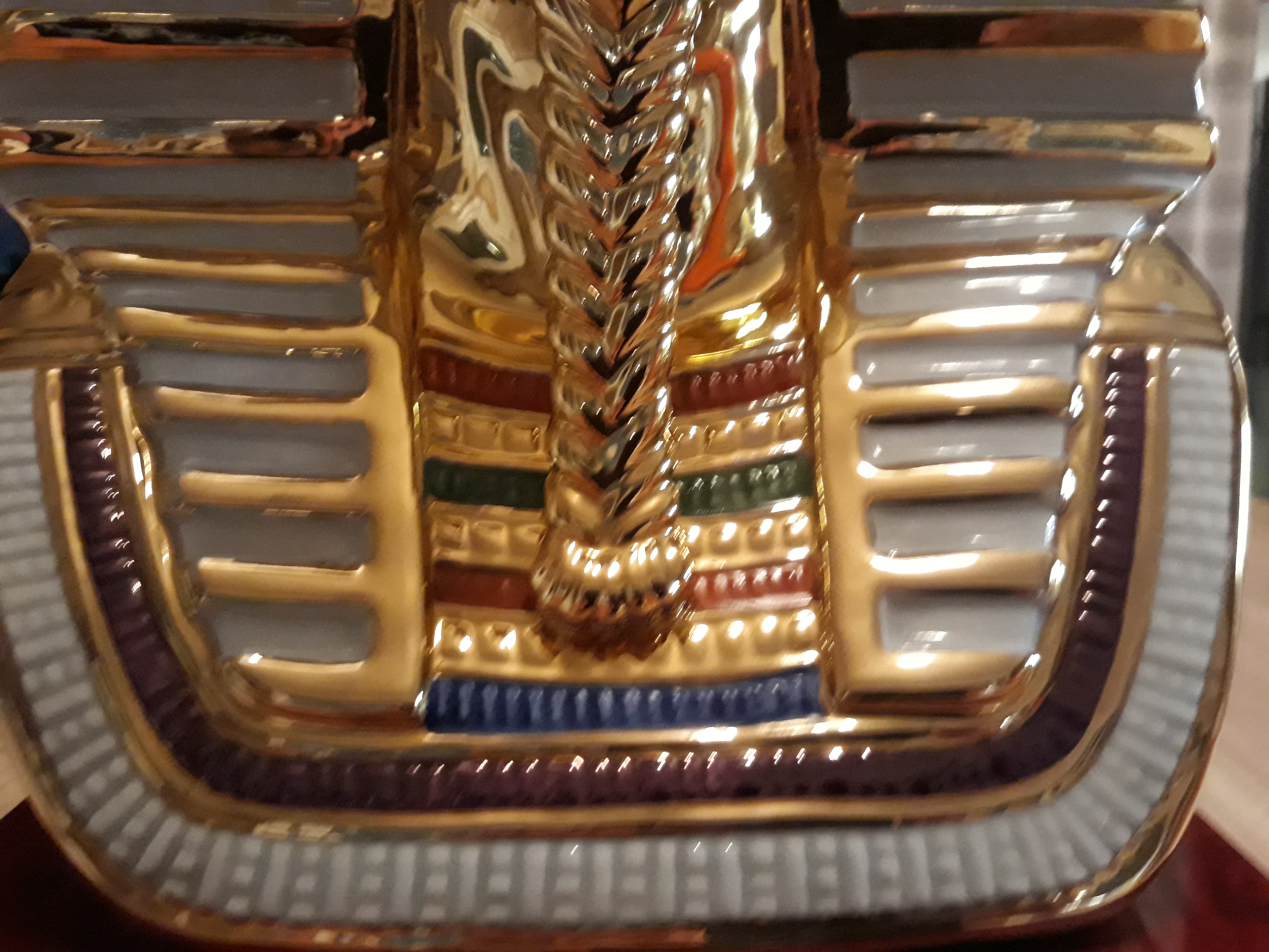 Vittorio Sabadin - King Tut verguld porselein kopen? Bied vanaf 75!