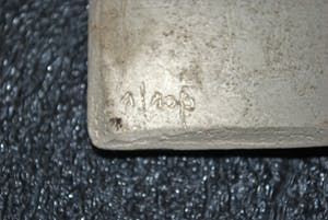 Niet of onleesbaar gesigneerd - reliëf van een naakte zwangere vrouw kopen? Bied vanaf 1!