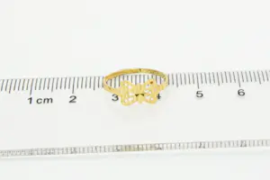 52- Leuke 18 Krt gouden dames / kinder ring met vlinder - kleine maat! kopen? Bied vanaf 40!