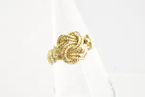 175- Mooi bewerkte 18 krt geel gouden Surinaamse Mattenklopper ring kopen? Bied vanaf 190!