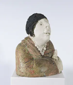 Sjer Jacobs - Keramiek, Vrouw met parelketting kopen? Bied vanaf 150!