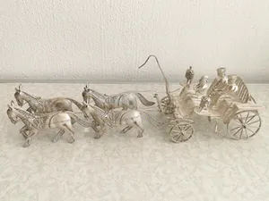 Zilver - 925 - Filigrain Paardenkoets & Ossenwagen - Java Indonesië - midden 20e eeuw kopen? Bied vanaf 95!