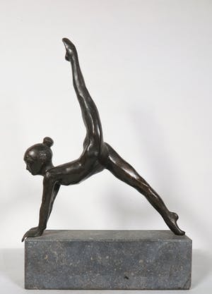 Jos Oehlen - Sierlijke brons van een turnster kopen? Bied vanaf 350!