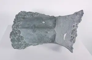 Wijnand Zijlmans - Wandsculptuur uit natuursteen, Hoofd kopen? Bied vanaf 500!