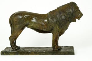 Brons (Onbekend) - Beeld van staande leeuw kopen? Bied vanaf 275!