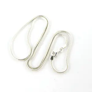 Zilveren slangen collier – 45 cm lang - 6.5 gram kaufen? Bieten Sie von 50!