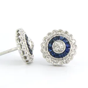 14k gouden oorknoppen met saffier, Bolsjewiek en single cut geslepen diamant kopen? Bied vanaf 650!