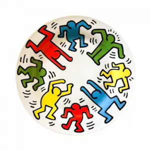 Keith Haring - Servies: 3 verschillende maten borden, 1 koffiekop en schotel kopen? Bied vanaf 250!