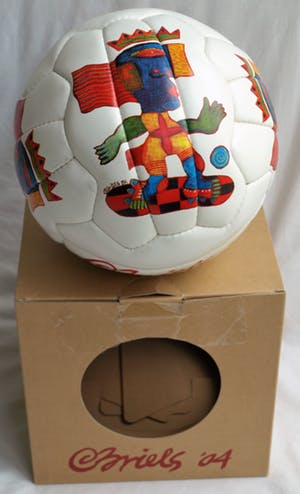 Clemens Briels - Voetbal , in de originele doos – 2004 – Limited edition kopen? Bied vanaf 1!