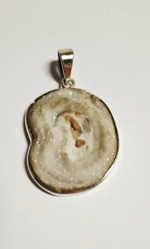 Nieuwe zilveren hanger met kristalagaat kopen? Bied vanaf 40!