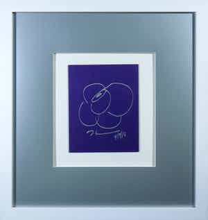 Jeff Koons - Tekening in zilveren stift op paars papier - Ingelijst (+ Boek) verkocht voor € 1!