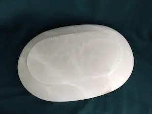 Niet of onleesbaar gesigneerd - Strakke marmeren schaal, ovaal kopen? Bied vanaf 1!