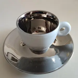 Anish Kapoor - Illy Art Collection - 2 espresso kop en schotel 2011 kopen? Bied vanaf 750!