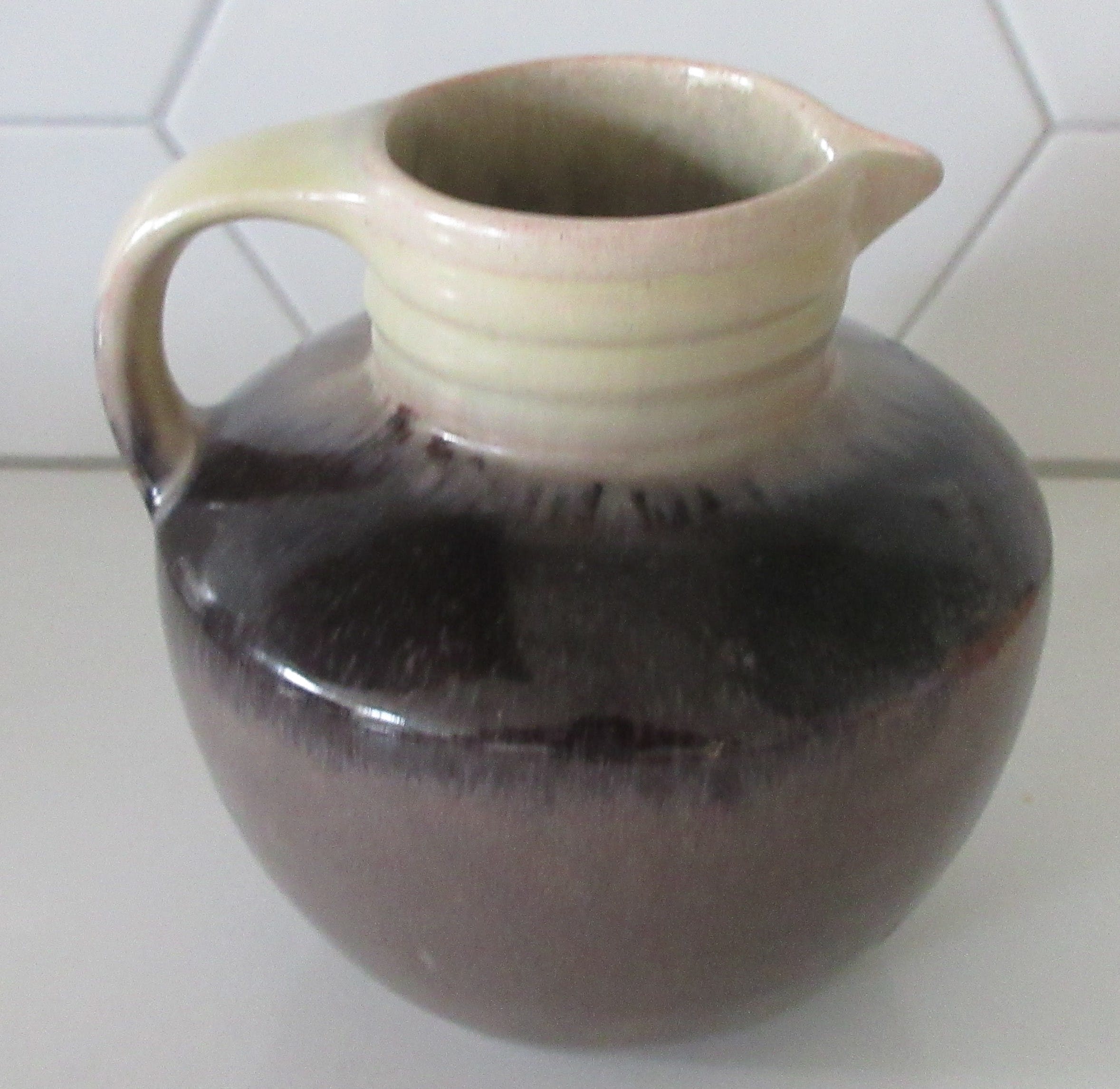 Aardewerkfabriek Katwijk en Klinkenberg Zeist - Art deco kannetje voorzien van stroomglazuur kopen? Bied vanaf 14!