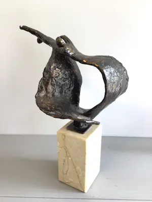 Buy Bernadette Leijdekkers - Sculptuur “ Dynamisch danspaar “ zeldzaam? Bid from 139!