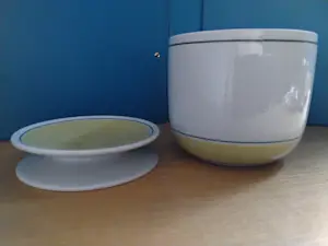 Leen Quist - Pot met platte deksel kopen? Bied vanaf 400!