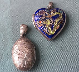 1e gehalte Zilver - twee zilveren vintage medaillons, hartvorm en ovaal kopen? Bied vanaf 10!