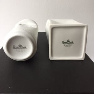 Rosenthal - Do not Litter Collection, Melkpakvaasje en Colablikje biscuit porselein kopen? Bied vanaf 55!