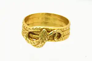 Surinaams 18 krt geel gouden slangen-ring - kleine maat - dames / kindermodel verkocht voor € 110!