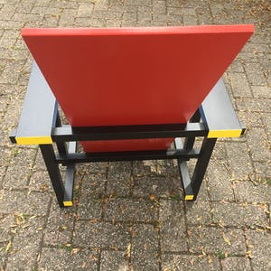 Gerrit Rietveld - replica stoel rood, blauw, geel en zwart kopen? Bied vanaf 200!