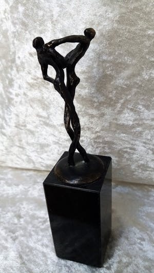 Corry Ammerlaan - sculpture 2 passievolle dansers kopen? Bied vanaf 55!