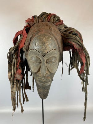 Chokwe - 220303 African mask from the Chokwe - Angola. kopen? Bied vanaf 45!