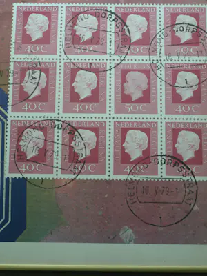 Har Sanders - Ingelijste zeefdruk, Een vreemde postzegel – 1979 – Lijst, 51 x 71 cm kopen? Bied vanaf 40!