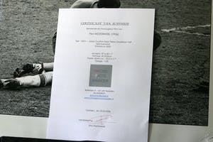 Pim Westerweel - 'Piëta' - Johan Cruijff en Eddy Pieters Graafland 1969 Ajax-Fyenoord kopen? Bied vanaf 120!