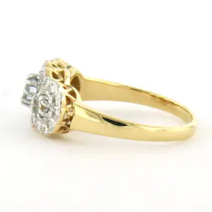 18k bicolour gouden ring met topaas en briljant geslepen diamant tot. 0.30ct kopen? Bied vanaf 650!