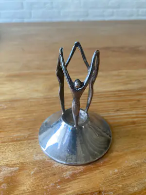 Corry Ammerlaan - Verzilverde Kandelaar “Samenwerking op niveau” door Corry Ammerlaan kopen? Bied vanaf 28!